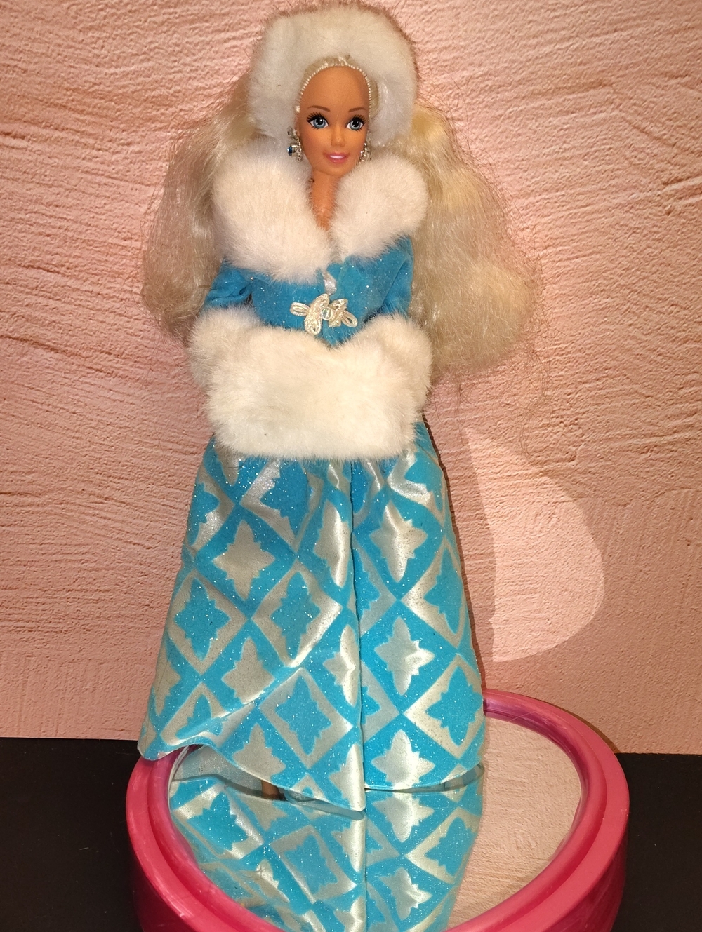 1996 Winter Renaissance Barbie Evening Elegance Collection